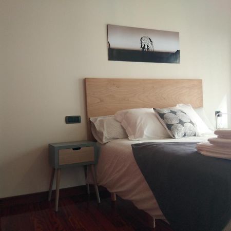 Apartamento Completo Con Parking Privado Y Wifi En San Roque Vigo Extérieur photo