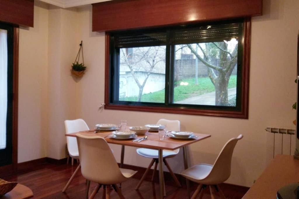 Apartamento Completo Con Parking Privado Y Wifi En San Roque Vigo Extérieur photo