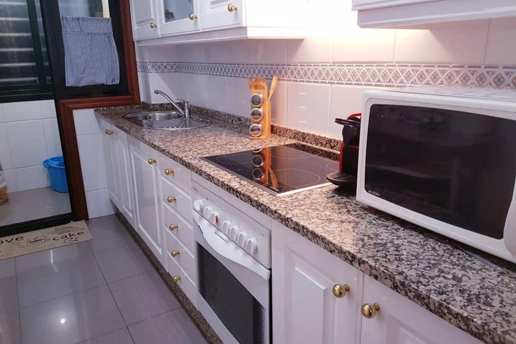 Apartamento Completo Con Parking Privado Y Wifi En San Roque Vigo Extérieur photo